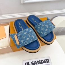 Louis Vuitton Slippers